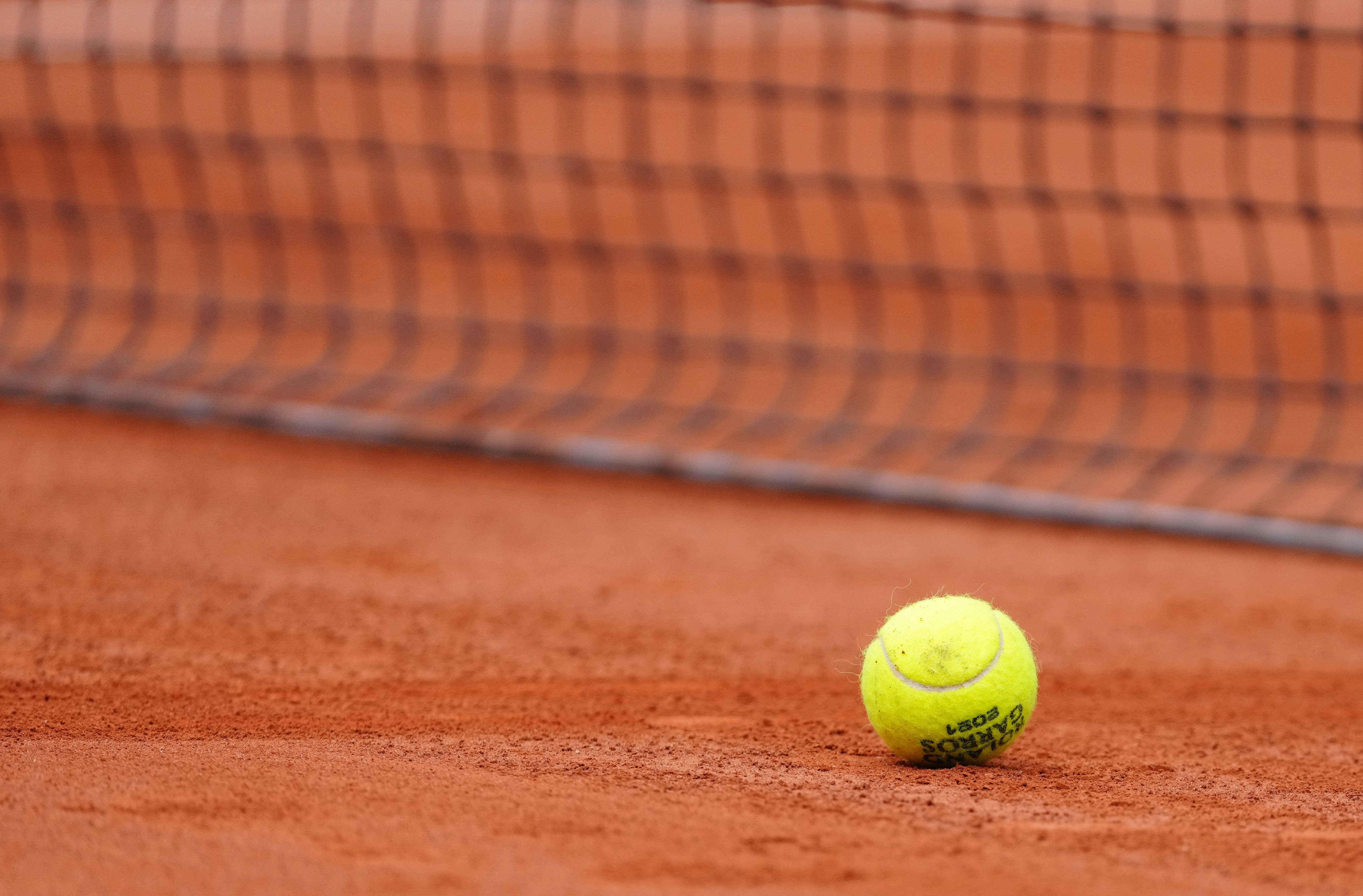 更是足球文 更是足球文