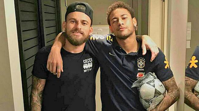 一个从弱侧 一个从弱侧